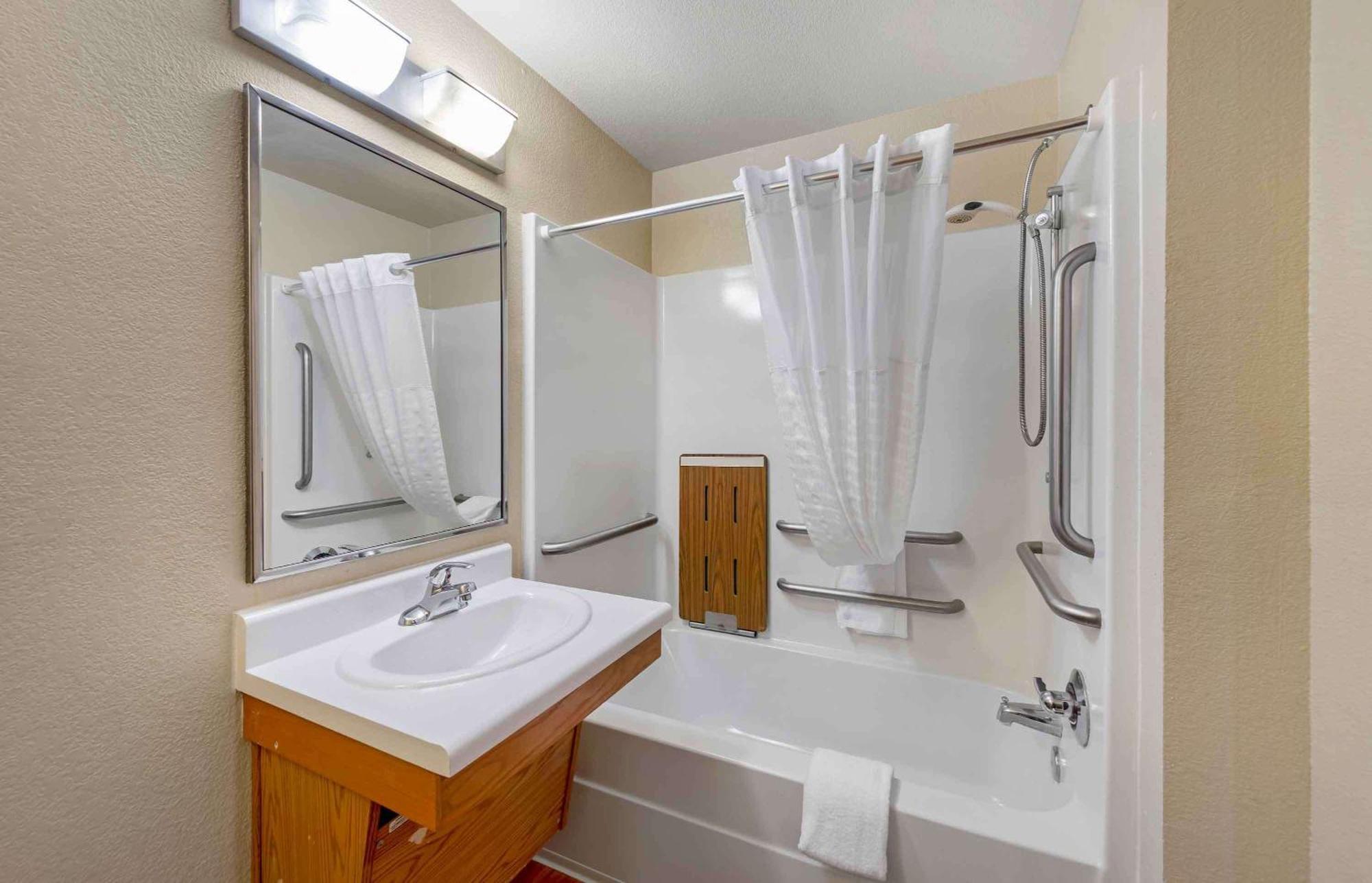 Extended Stay America Select Suites - Cleveland - Mentor Exterior photo